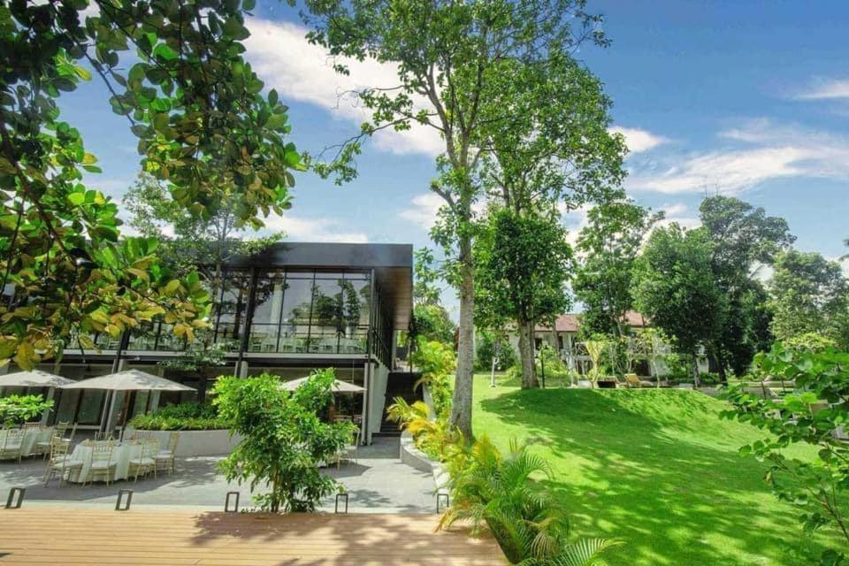Villa Crystals Malabe Exterior photo
