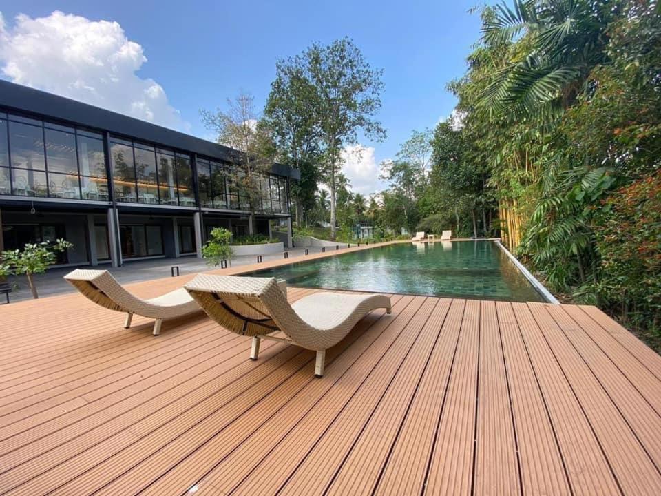 Villa Crystals Malabe Exterior photo